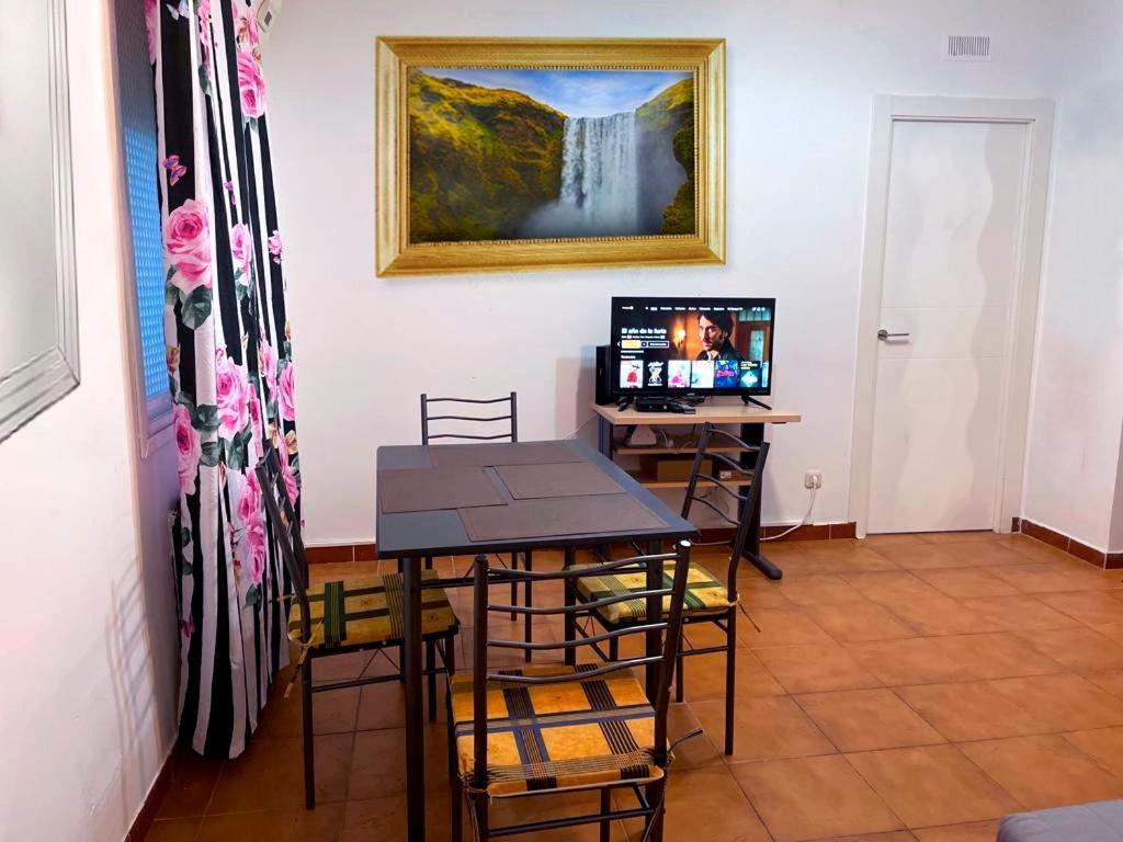 Don Quijote Apartaments Tph Мадрид Экстерьер фото